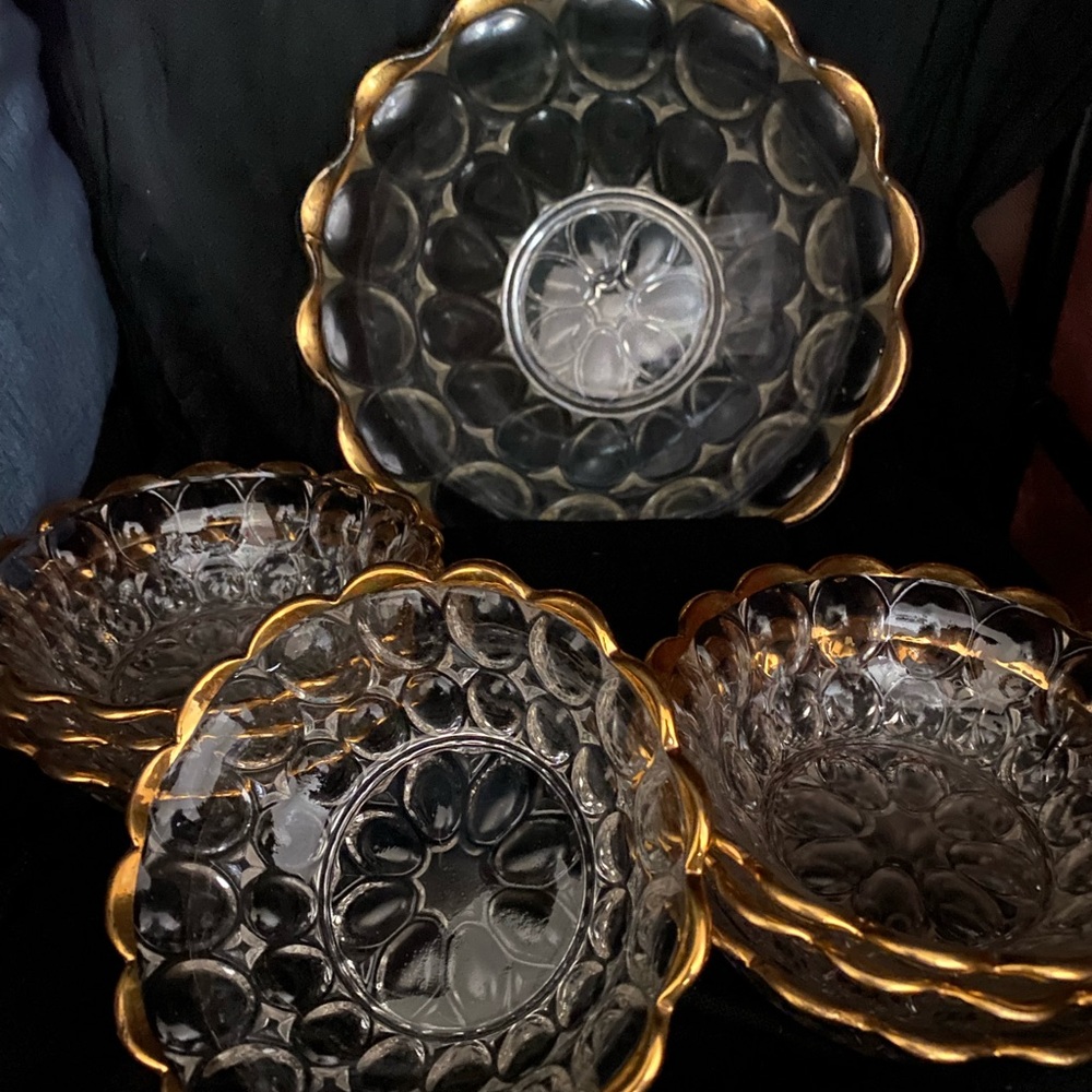Luxurious Gold-Trimmed Glass Bowl Set